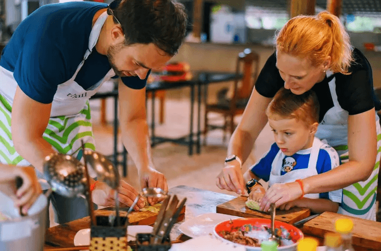Children in Vietnamese cooking class